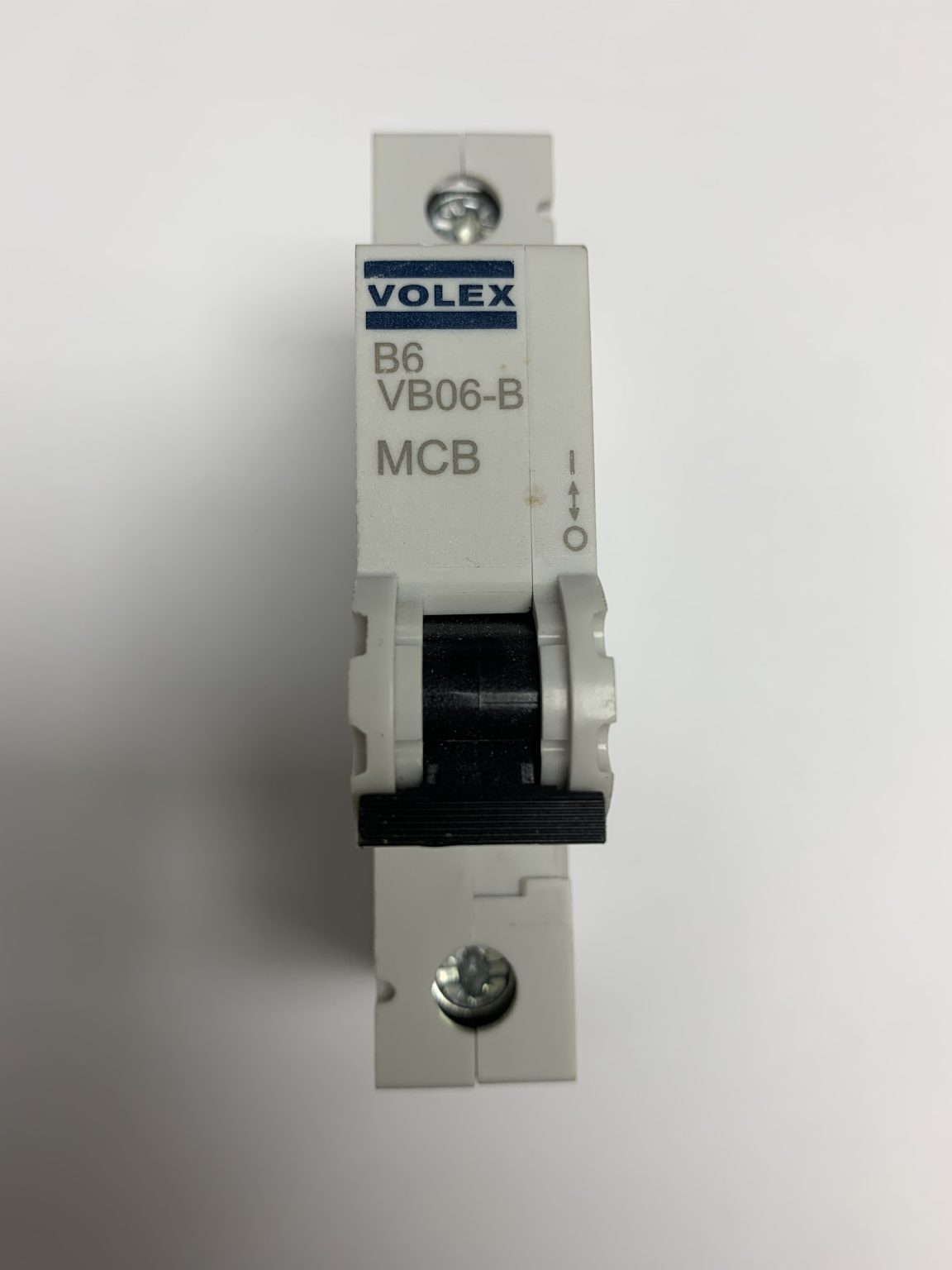 Volex VB06B 6 Amp Type B Circuit Breaker